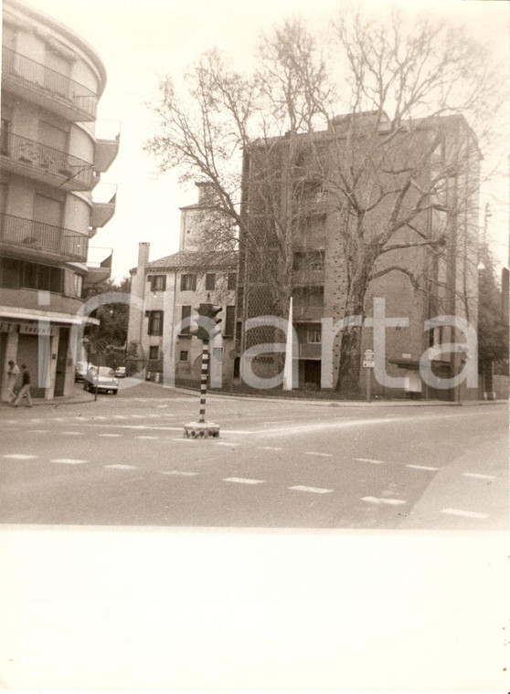 1970 ca PADOVA Scorcio urbano con semaforo *Foto ARTISTICA 17x24 cm