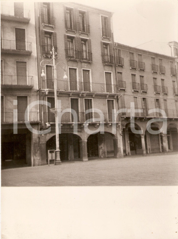 1970 ca PADOVA Centro storico - Panorama con palazzi e portici *Foto 17x23 cm