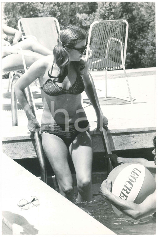 1970 ca COSTUME ITALIA Cantante MILVA in piscina - Ritratto (1) Foto 20x30 cm