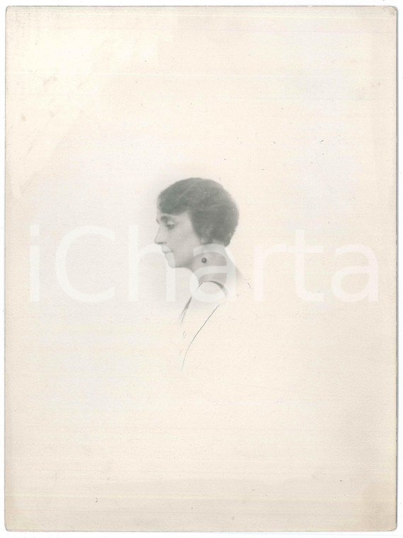 1940 ca ITALIA Ritratto di donna con orecchini - Fotografia ANONIMA 18x24 cm (1)