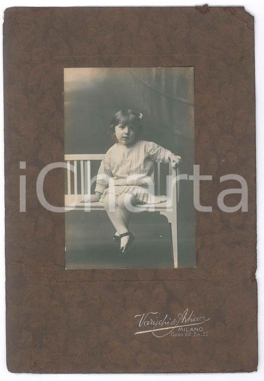 1915 ca MILANO Ritratto di bambina in abito a righe - Foto VARISCHI & ARTICO