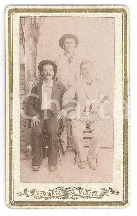 1900 ca COSTUME ITALIA Ritratto di tre uomini - Fotografia CDV