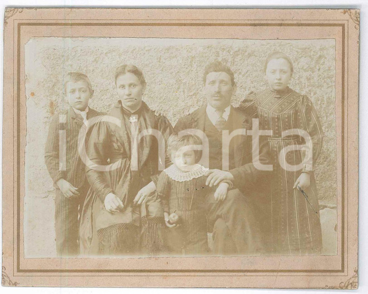 1900 ca COSTUME ITALIA Ritratto di famiglia con tre figli - Foto 13x10 cm
