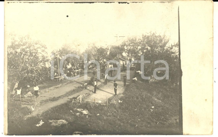 1910 ca AREA LOMBARDA Festa in campagna con partita a bocce - Foto cartolina