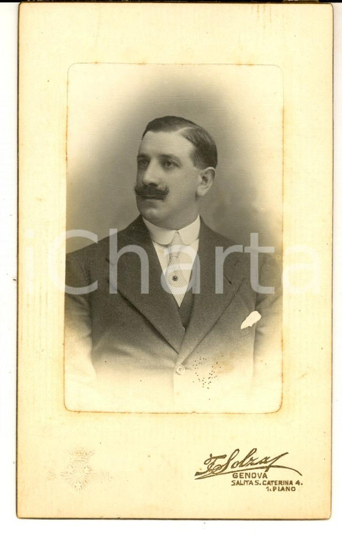 1890 ca GENOVA Ritratto maschile con cravatta chiara *Fotografia SOLZA