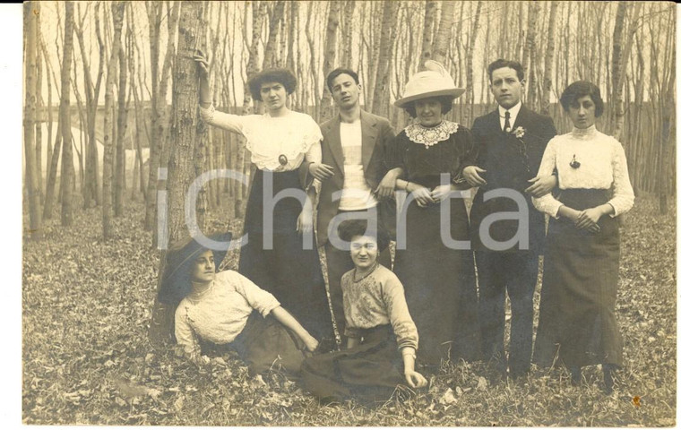1913 PAVIA Un gruppo di giovani in villeggiatura - Foto cartolina VINTAGE