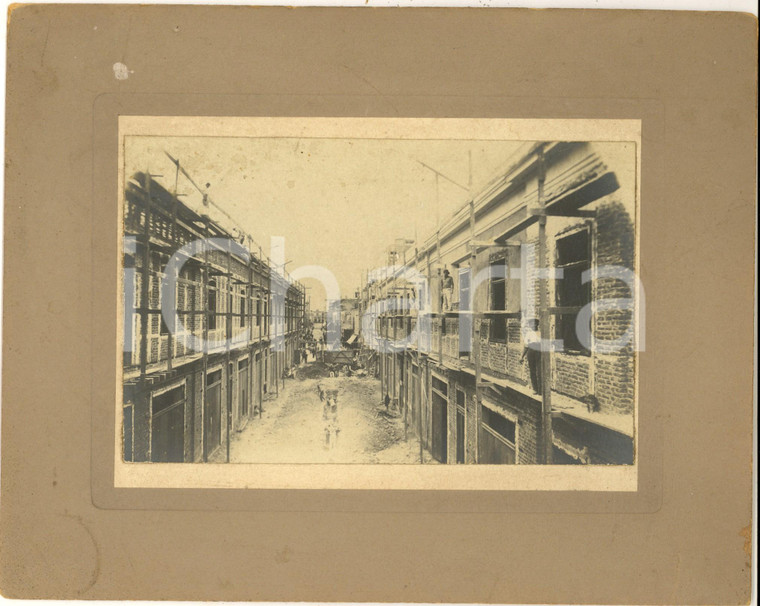1890 ca ITALIA SETTENTRIONALE Cantiere con edificio in costruzione - Foto RARA