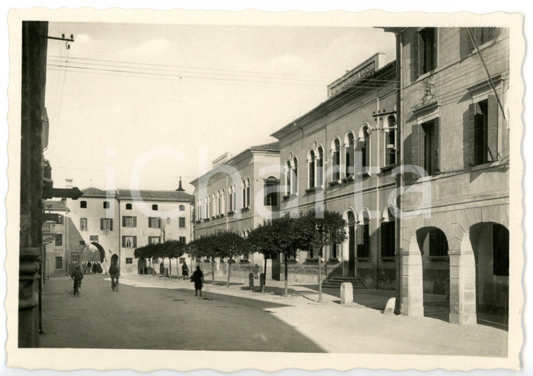 1950 ca PORTOGRUARO (VE) Via Vittorio Emanuele - Scuola elementare *Cartolina FG