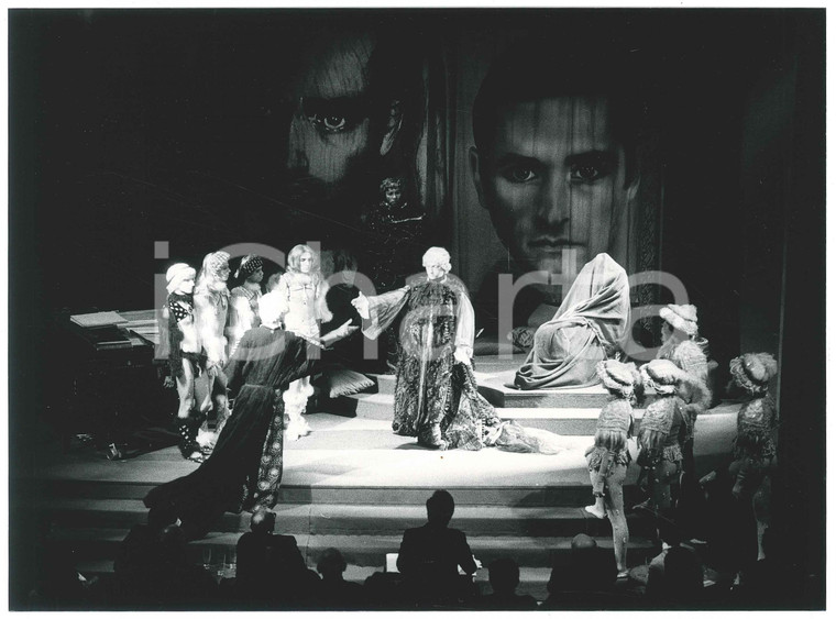 1980 MILANO TEATRO Piccola Scala - "Le Racine" - Foto di scena (2)