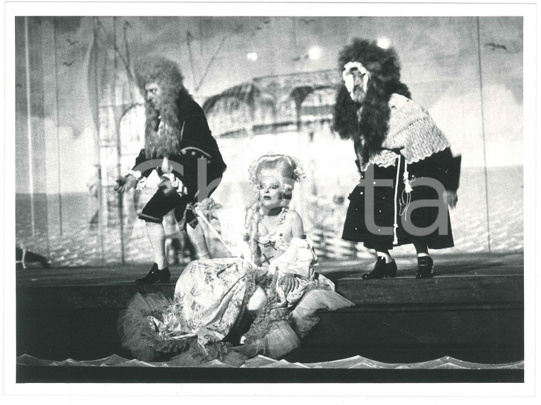 1980 ca ITALIA TEATRO Spettacolo - Fotografia di scena (5) 24x18 cm