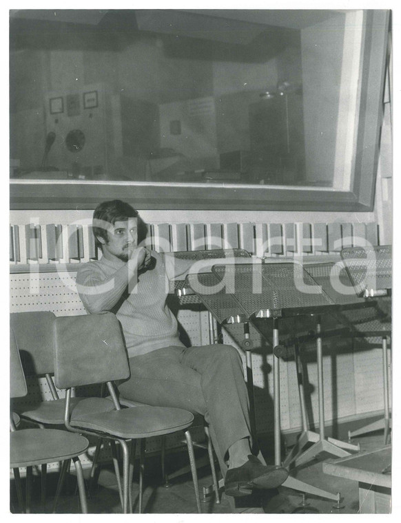 1970 ca MUSICA I GIGANTI Enrico Maria PAPES in sala di registrazione *Foto 18x24