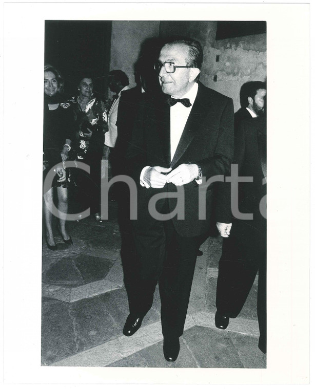 1985 ca ITALIA - POLITICA - Giulio ANDREOTTI a una serata di gala (3) Foto 18x24