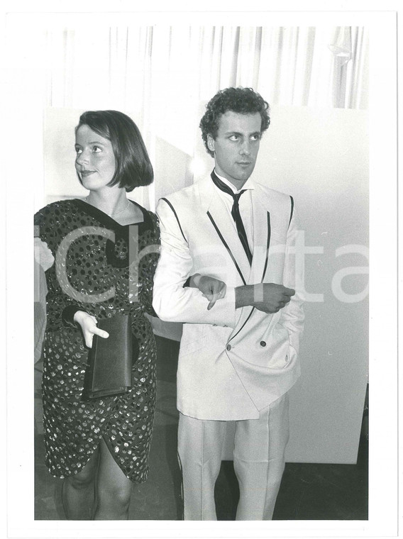 1985 ca ITALIA COSTUME - Laura LATTUADA e Franco SCELSI a una serata (2) Foto