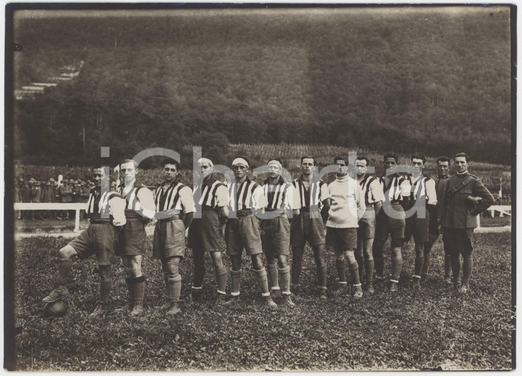 1915 ca WW1 ITALIA CALCIO Squadra con militari (1) Foto RARA 18x13 cm