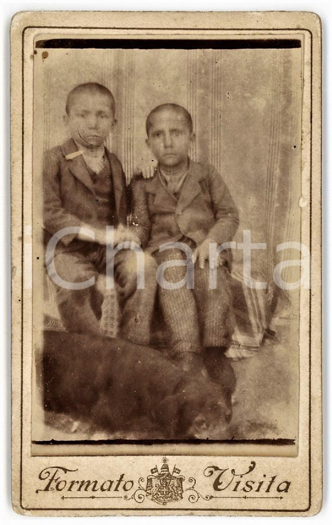 1900 ca ITALIA Ritratto di due fratellini per mano *Fotografia anonima 6x10 cm