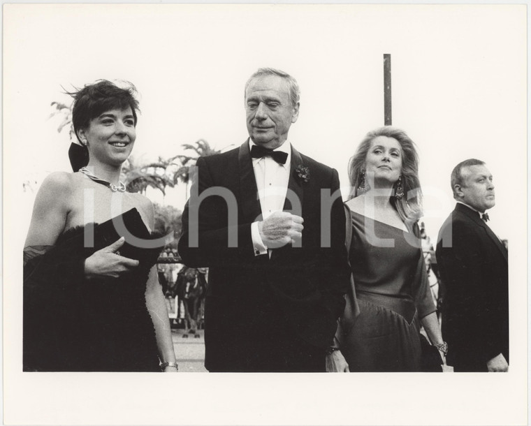 1989 CANNES Catherine DENEUVE Yves MONTAND Carole AMIEL Foto 25x20 cm