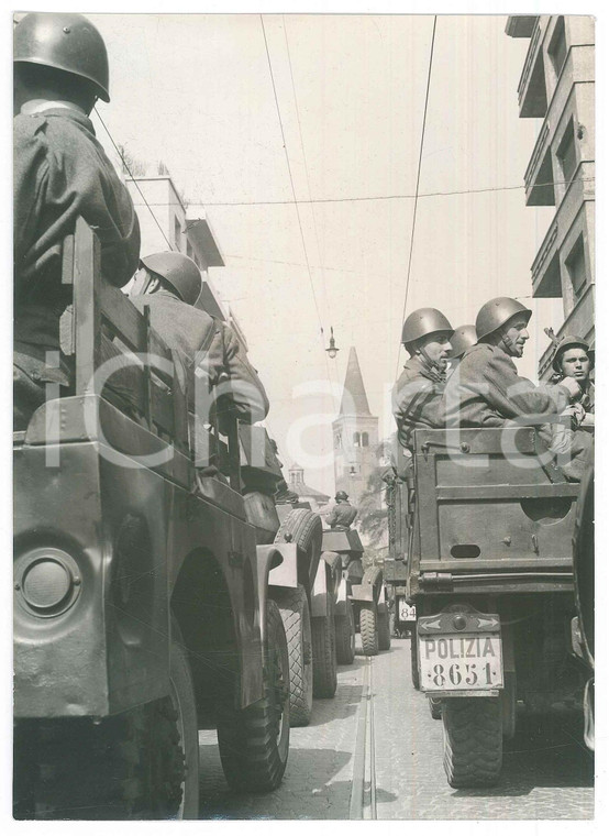 1950 ca MILANO Via Fatebenefratelli - POLIZIA Parata 2° reparto CELERE *Foto (2)