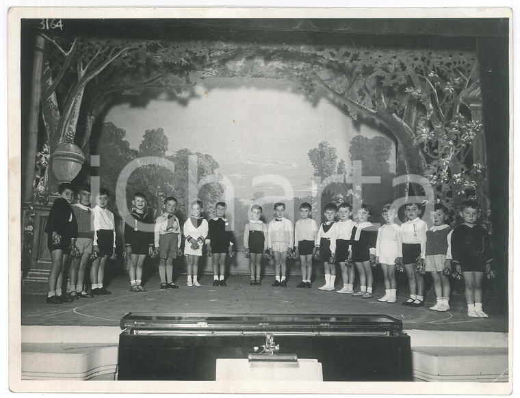 1950 ca COSTUME TORINO Recita scolastica - Foto OTTOLENGHI 24x18 cm