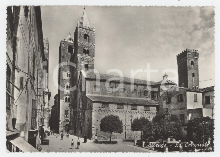 1956 ALBENGA Cattedrale di San Michele Arcangelo - Cartolina ANIMATA FG VG