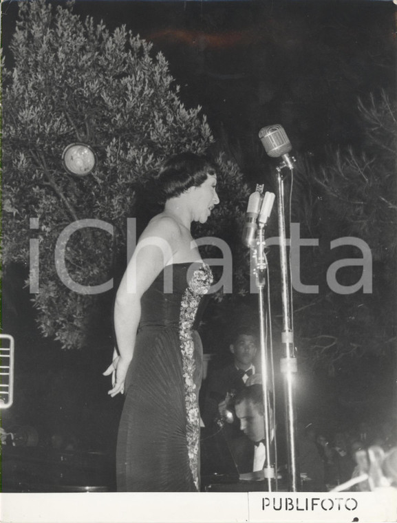 1955 ca MUSICA Ritratto della cantante francese Renèe LEBAS *Foto 18x24 cm