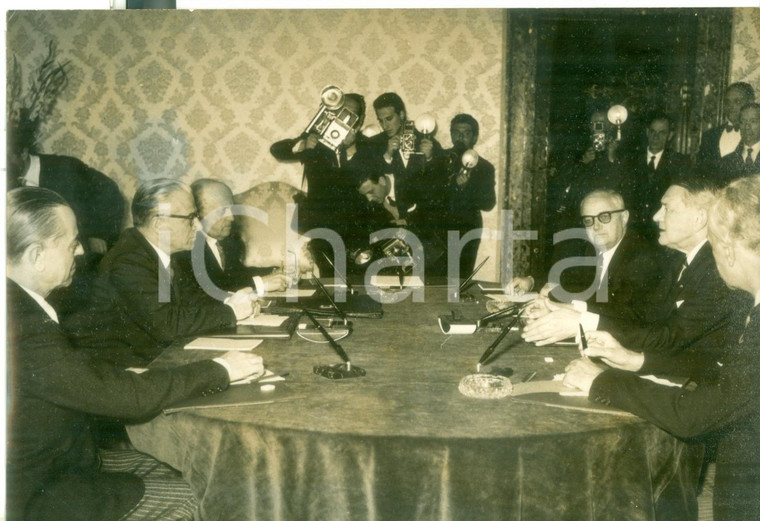 1957 ROMA Quirinale - Giovanni GRONCHI a colloquio con il presidente René COTY