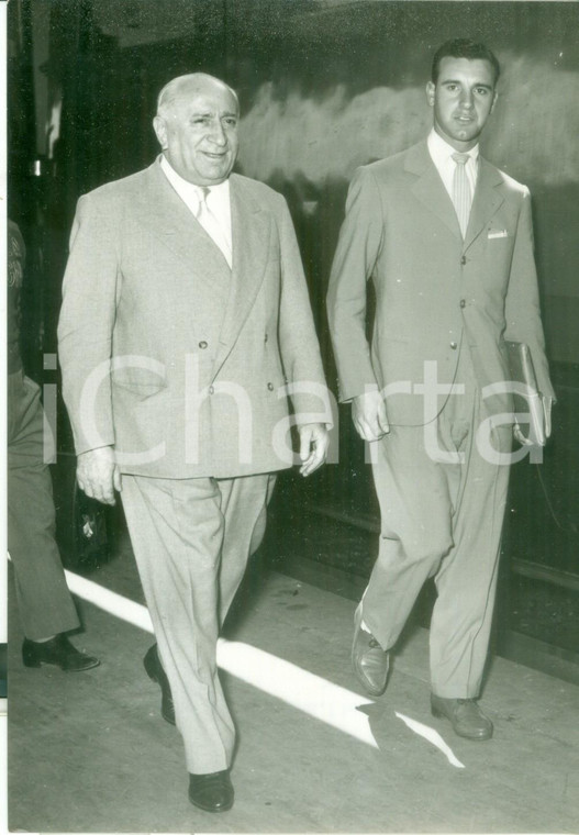 1957 BOLOGNA CALCIO Il nuovo acquisto Humberto MASCHIO con Renato DALL'ARA *Foto