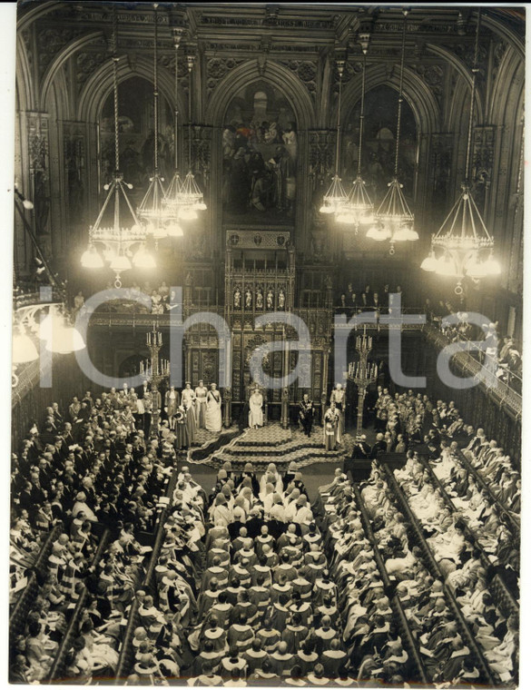1958 LONDON State Opening of Parliament - ELIZABETH II on the Throne - Photo