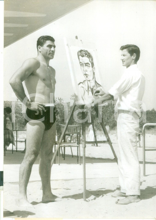 1956 MILANO MARITTIMA Franco CAVICCHI in posa per un ritratto *Foto 13x18 cm