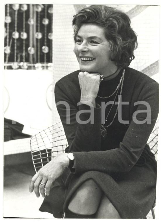 1971 LONDON Ritratto dell'attrice Ingrid BERGMAN durante conferenza stampa *Foto
