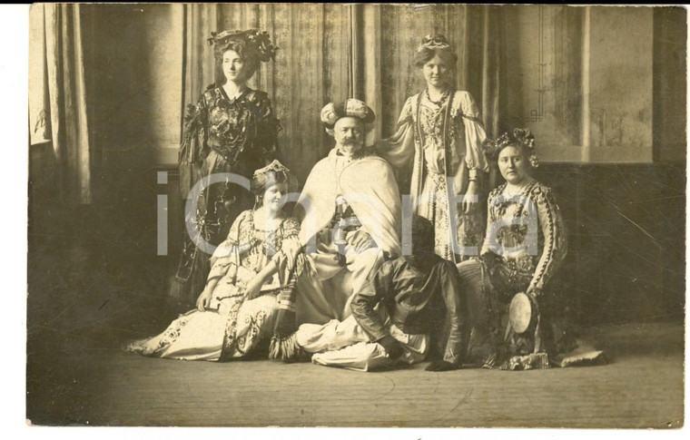 1910 GERMANIA TEATRO Attori dilettanti in abito storico - Foto cartolina VINTAGE