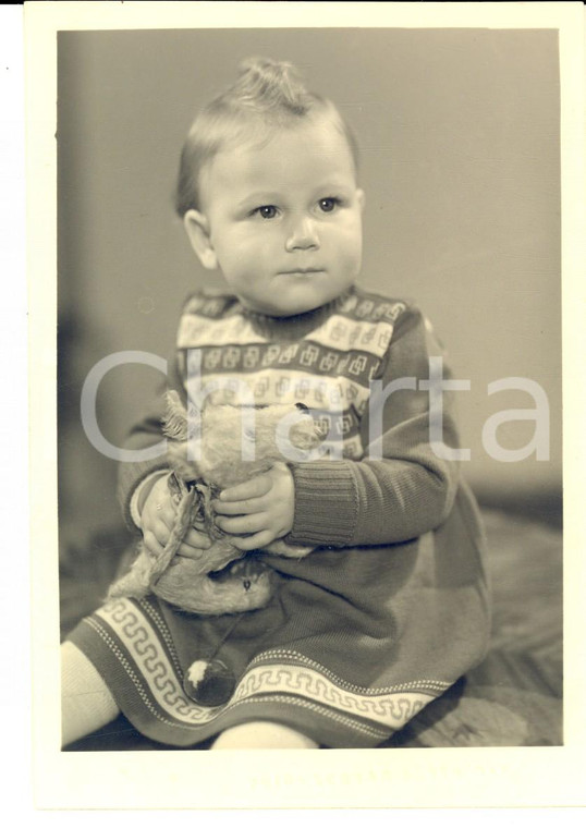 1940 ca FÜRTH (D) Ritratto di un bambino con il suo peluche - Foto cartolina 