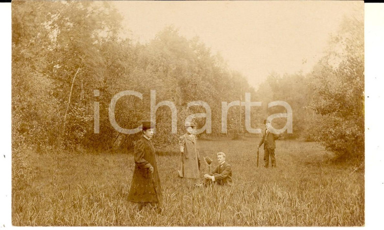 1910 FALKENBERG Ritratto di famiglia in campagna - Foto cartolina VINTAGE