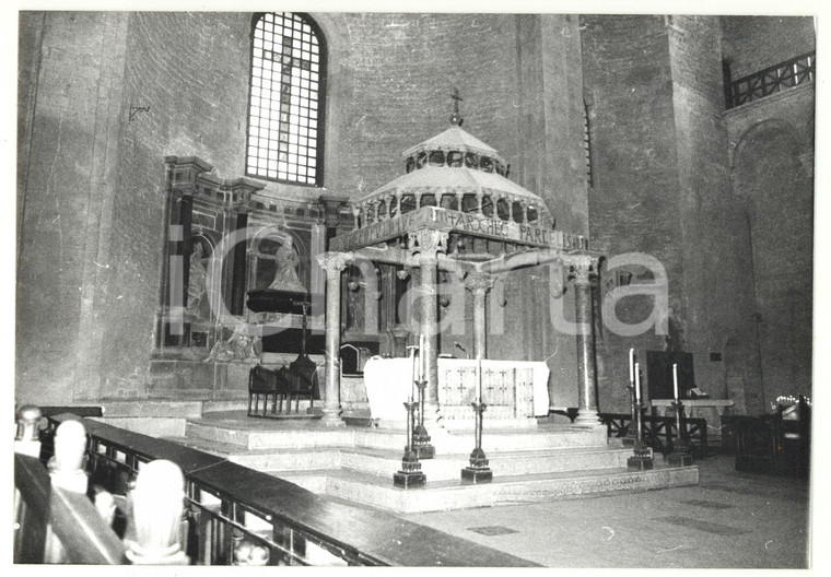 1980 BARI Basilica di SAN NICOLA - Altare maggiore con ciborio - FOTO 18x13 cm