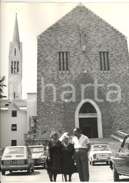 1974 PIAN DE' VALLI Ritratto familiare alla Chiesa San Francesco al Terminillo