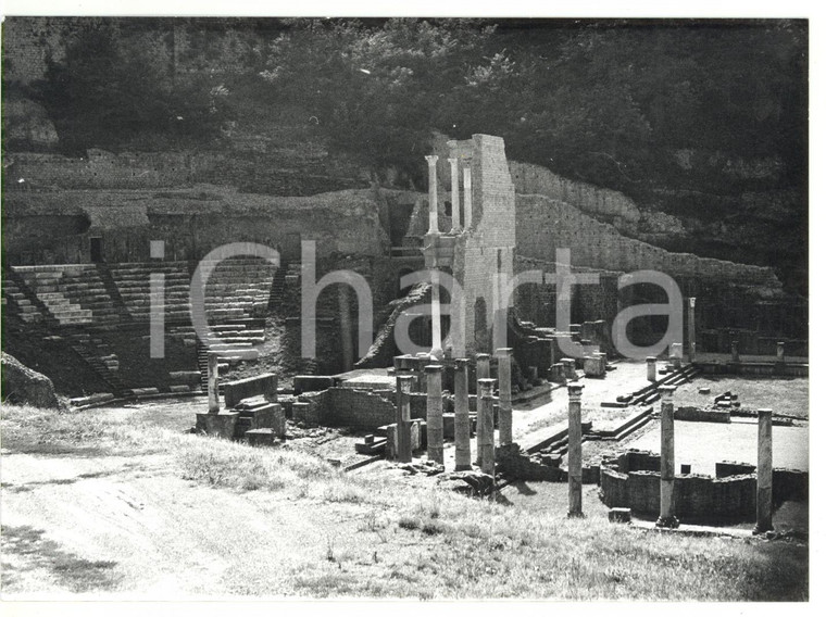 1981 VOLTERRA (PI) Resti del teatro romano - Veduta del proscenio *Foto 18x13