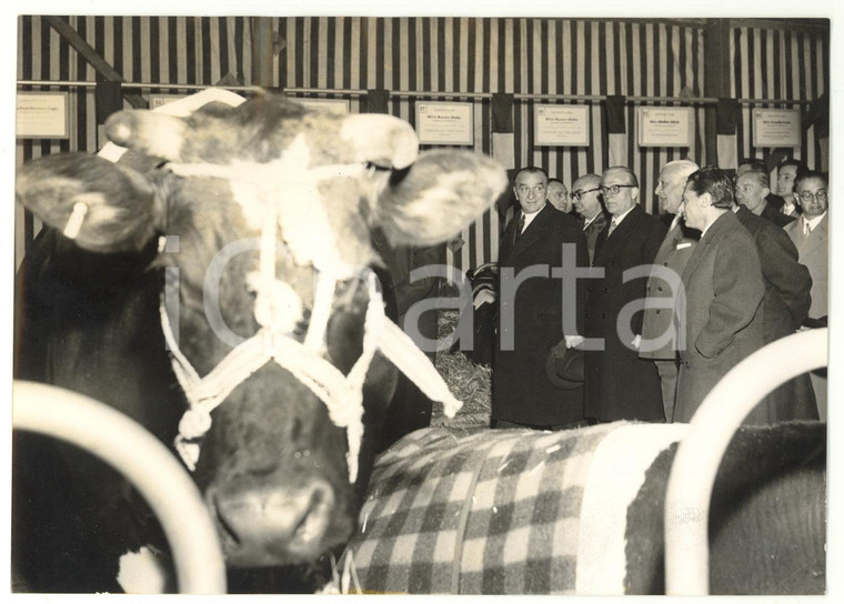1957 MILANO XXXV Fiera Campionaria - Giovanni GRONCHI in visita ufficiale *FOTO