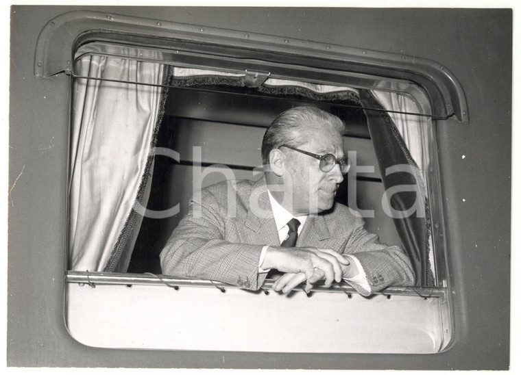 1955 ROMA Giovanni GRONCHI si affaccia dal finestrino del treno *Foto 18x13
