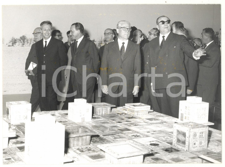 1960 MILANO Triennale - Giovanni GRONCHI con Ivan Matteo LOMBARDO - FOTO 18x13