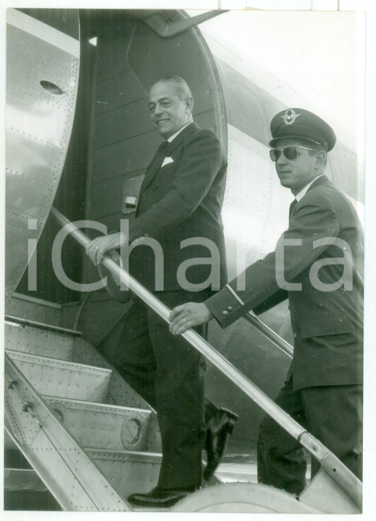 1956 ROMA Gaetano MARTINO sull'aereo in partenza per Strasburgo *Foto 13x18 cm