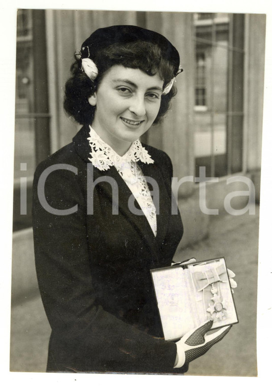 1953 LONDON Jeannette ALTWEGG receiving insignia of the Order of British Empire