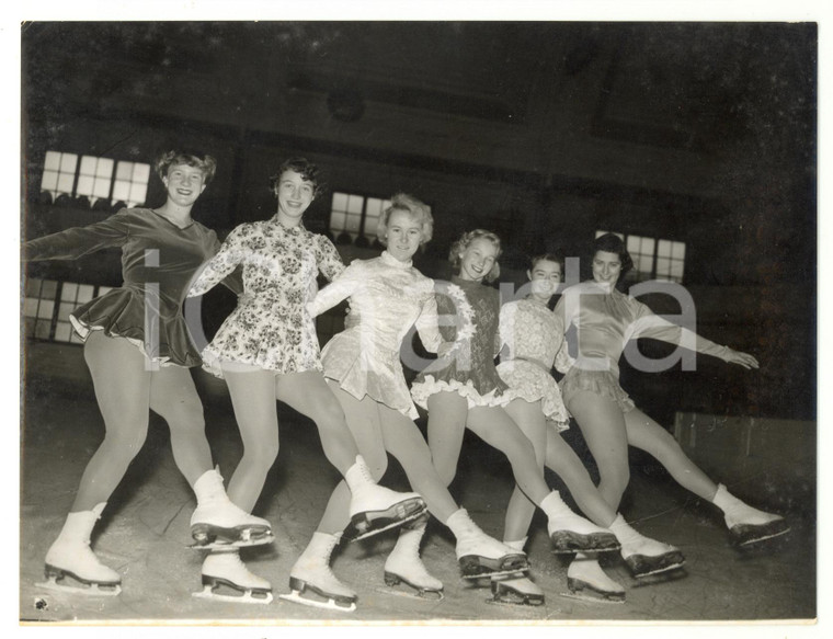 1957 RICHMOND Girls skaters getting ready for International Trophy Contest