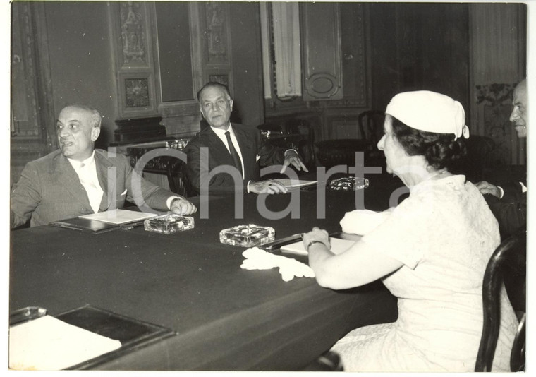 1958 ROMA Golda MEIR ministro Esteri di ISRAELE a colloquio con Amintore FANFANI