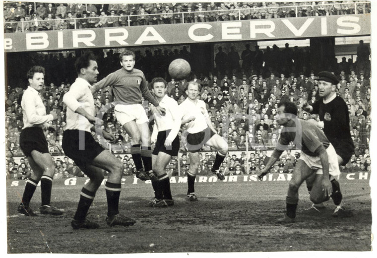 1955 ca ITALIA NAZIONALE CALCIO Azione di Giampiero BONIPERTI *Foto 15x21