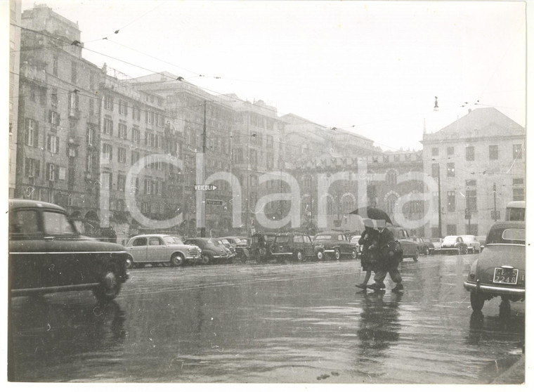 1956 GENOVA Veduta cittadina sotto la pioggia *Foto VINTAGE 24x18 cm