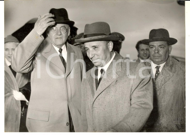 1954 MILANO MALPENSA Mario SCELBA accoglie John Foster DULLES - Foto 18x13