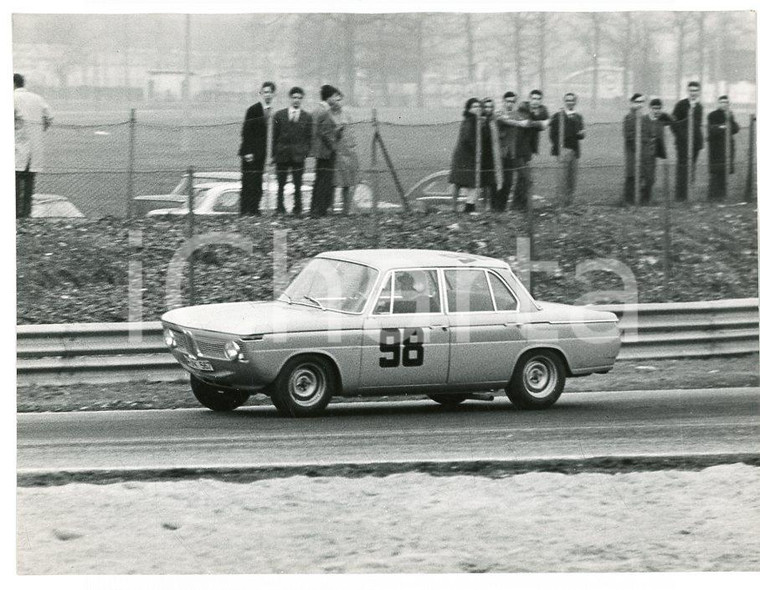 1970 ca ITALIA Gara di rally BMW 1800 in pista - Foto 23x18 cm