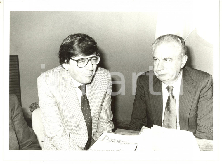 1984 MILANO Convegno DC - Clelio DARIDA con Vincenzo SCOTTI *Foto 24x18 cm