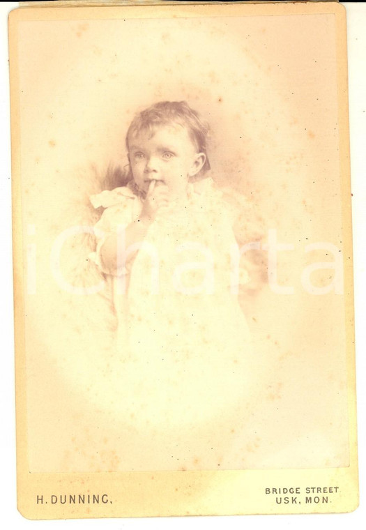 1880 ca USK (WALES) Portrait of baby Kathleen WILKINSON *Photo VINTAGE 11x16 cm