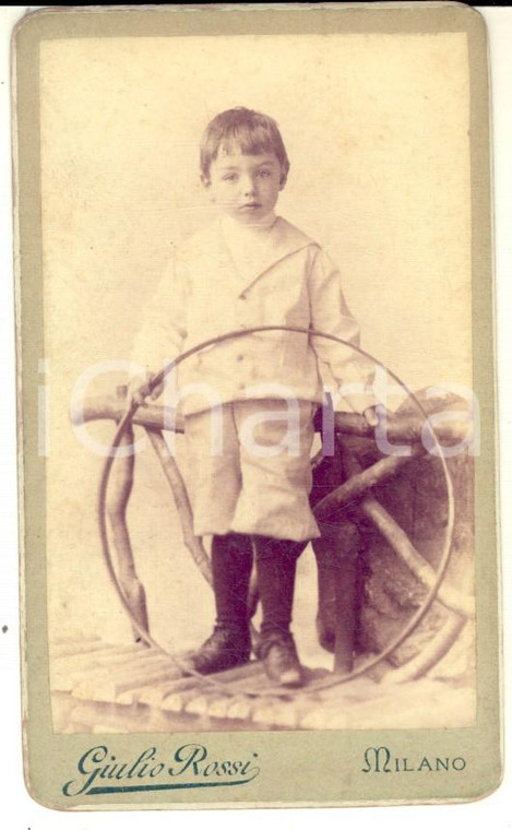 1890 ca MILANO Ritratto di bambino con il cerchio *Foto Giulio ROSSI CDV