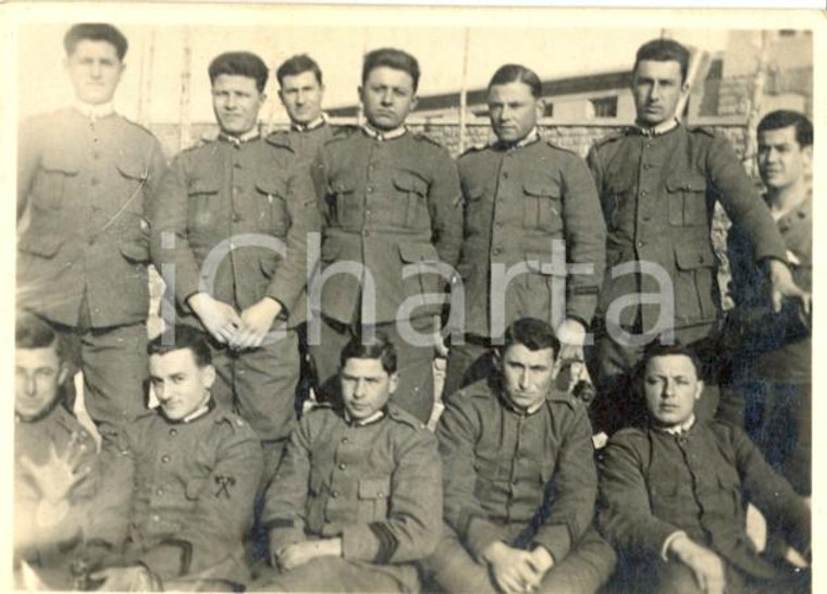 1940 ca TRIESTE Ufficiali 8^ Compagnia ALPINI (?) 2° battaglione *Foto 8 x 6 cm